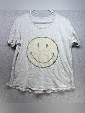 aerie Gray Short Sleeve Tee with Yellow Smiley Graphic